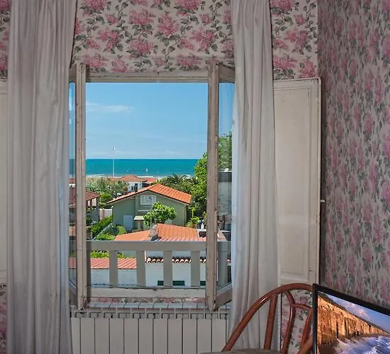 Flores 3* Marina di Pietrasanta