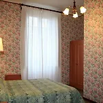 Flores Hotel 3*
