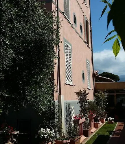 Flores 3* Marina di Pietrasanta