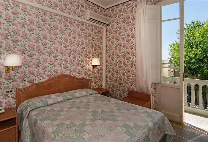 Flores Hotel Marina di Pietrasanta